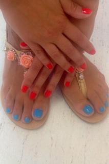 Konstantina Spyropoulou feet photo thumbnail