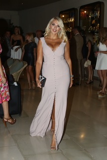 Konstantina Spyropoulou feet photo thumbnail