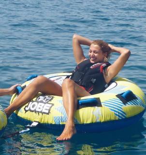 Konstantina Spyropoulou feet photo thumbnail