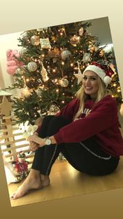 Konstantina Spyropoulou feet photo thumbnail