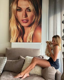 Konstantina Spyropoulou feet photo thumbnail