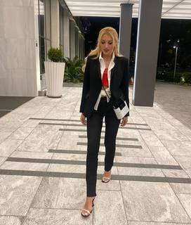 Konstantina Spyropoulou feet photo thumbnail