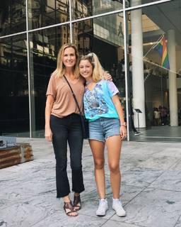 Korie Robertson feet photo thumbnail
