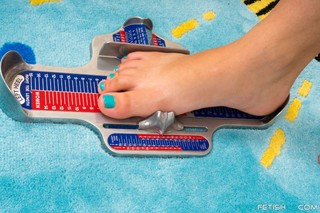 Korra Del Rio feet photo thumbnail