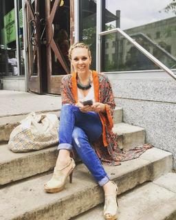 Kortney Wilson feet photo 12