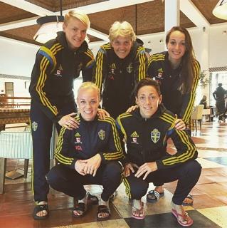 Kosovare Asllani feet photo 4