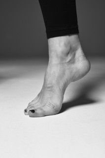 Kosovare Asllani feet photo 7