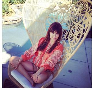 Kourtney Kardashian feet photo thumbnail