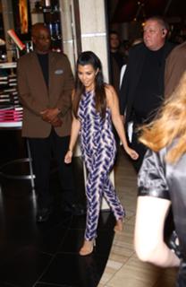 Kourtney Kardashian feet photo thumbnail