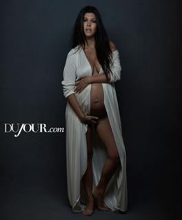 Kourtney Kardashian feet photo thumbnail