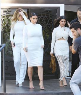 Kourtney Kardashian feet photo thumbnail