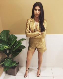 Kourtney Kardashian feet photo thumbnail