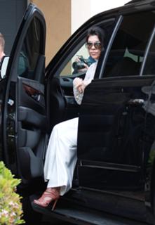 Kourtney Kardashian feet photo thumbnail