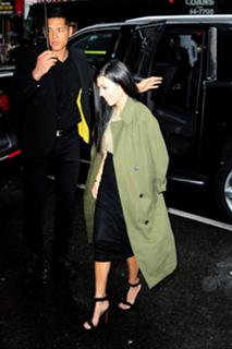 Kourtney Kardashian feet photo thumbnail
