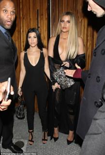Kourtney Kardashian feet photo thumbnail