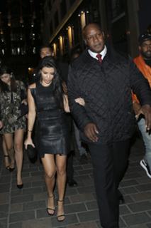 Kourtney Kardashian feet photo thumbnail