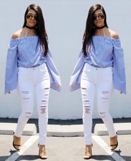 Kourtney Kardashian feet photo thumbnail