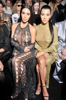 Kourtney Kardashian feet photo thumbnail