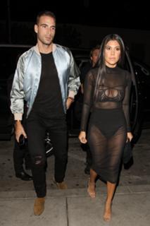 Kourtney Kardashian feet photo thumbnail