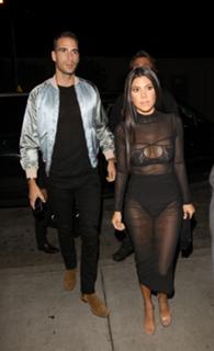 Kourtney Kardashian feet photo thumbnail