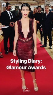 Kourtney Kardashian feet photo thumbnail