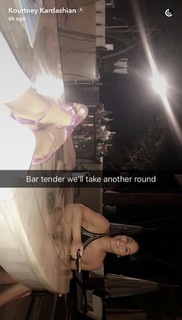 Kourtney Kardashian feet photo thumbnail