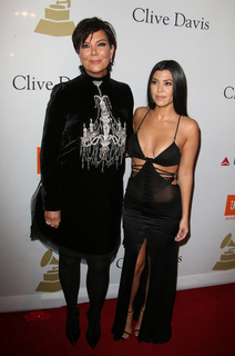 Kourtney Kardashian feet photo thumbnail