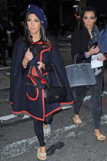 Kourtney Kardashian feet photo thumbnail