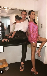 Kourtney Kardashian feet photo thumbnail