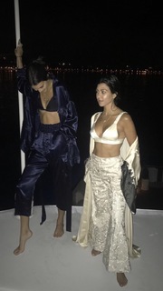 Kourtney Kardashian feet photo thumbnail