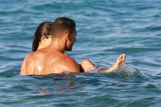 Kourtney Kardashian feet photo thumbnail