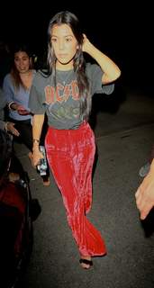 Kourtney Kardashian feet photo thumbnail