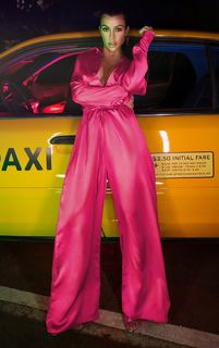 Kourtney Kardashian feet photo thumbnail