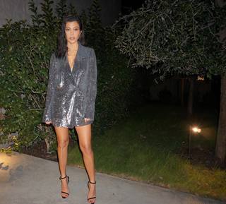 Kourtney Kardashian feet photo thumbnail