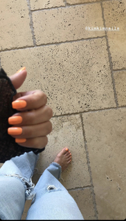Kourtney Kardashian feet photo thumbnail