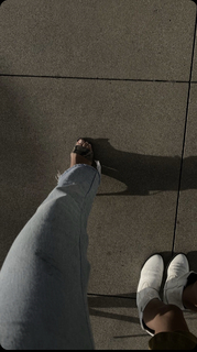 Kourtney Kardashian feet photo thumbnail