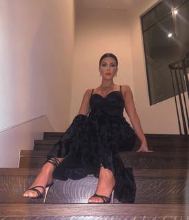 Kourtney Kardashian feet photo thumbnail
