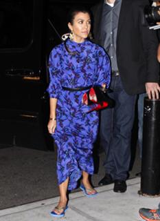 Kourtney Kardashian feet photo thumbnail