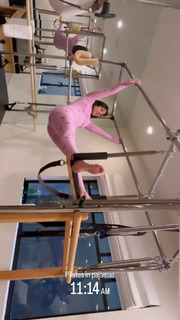 Kourtney Kardashian feet photo thumbnail