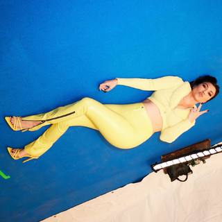 Kourtney Kardashian feet photo thumbnail