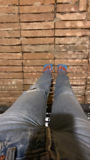 Kourtney Kardashian feet photo thumbnail