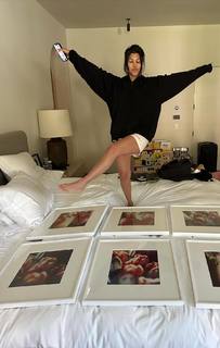 Kourtney Kardashian feet photo thumbnail