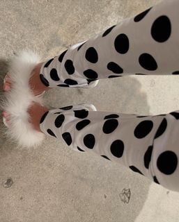 Kourtney Kardashian feet photo thumbnail