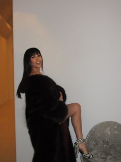 Kourtney Kardashian feet photo 14