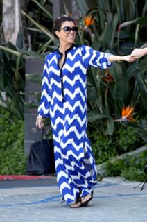 Kourtney Kardashian feet photo thumbnail