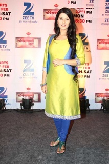 Kratika Sengar feet photo 2