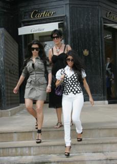 Kris Jenner feet photo thumbnail
