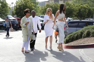 Kris Jenner feet photo thumbnail