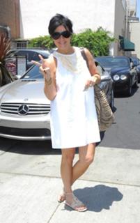 Kris Jenner feet photo thumbnail
