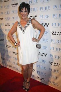 Kris Jenner feet photo thumbnail
